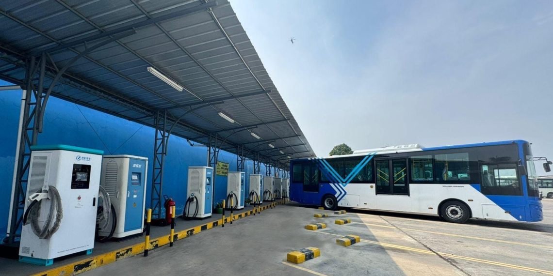 Tampilan Charging Station khusus bus listrik di Pool Bus Bianglala, Ciputat, Tangerang Selatan.