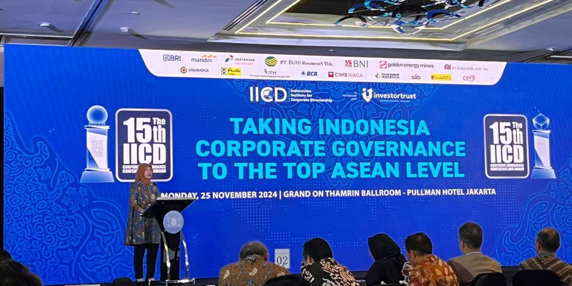 Kepala Departemen Pengawasan Emiten dan Perusahaan Publik OJK Novira Indrianingrum