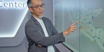 Ginandjar, Director & Chief Delivery and Operation Officer Lintasarta, memaparkan kesiapan strategis Lintasarta dalam memastikan keandalan layanan digital dan jaringan selama libur akhir tahun.