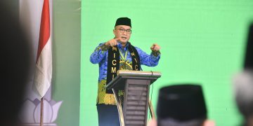 Ketua Umum ICMI Arif Satria