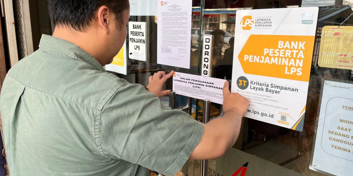 OJK Cabut Izin BPR Arfak Indonesia, LPS Siapkan Pembayaran Simpanan Nasabahnya