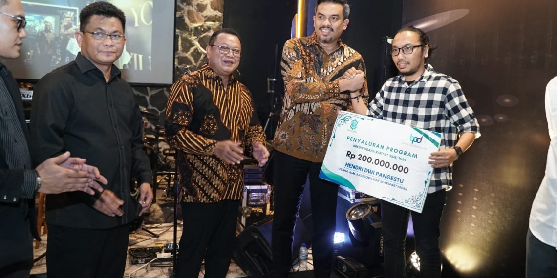 Business Gathering Bank Kalbar