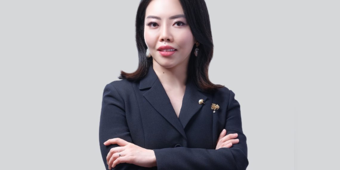 Direktur Utama SG Finance Evelyn Halim