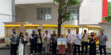KBBS Salurkan 5 Gerobak untuk Dukung UMKM Melalui Wakaf Produktif
