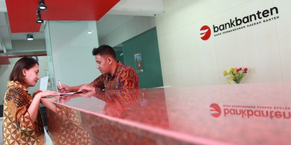 Pelayanan Bank Banten-5