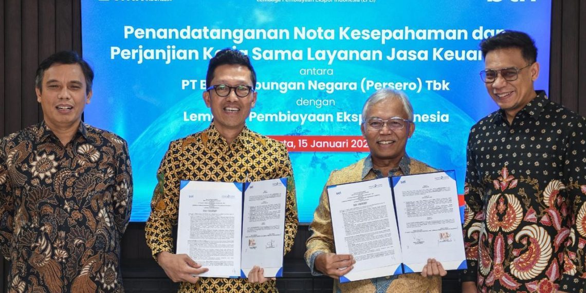 Penandatanganan Nota Kesepahaman dan Perjanjian Kerja Sama Layman Jasa Keuangan antara BTN dengan Lembaga Pembiayaan Ekspor Indonesia (LPEI) di Jakarta, Rabu (15/1).