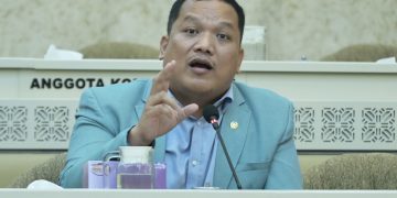 Anggota Komisi II DPR RI, Edi Oloan Pasaribu, saat mengikuti rapat kerja Komisi II DPR RI dengan Menteri Dalam Negeri (Mendagri), KPU RI, Bawaslu RI, dan DKPP RI di Gedung DPR RI, Senayan, Jakarta, Kamis (27/2/2025). Foto : DPR