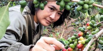 Produsen kopi asal Garut Enung Sumartini