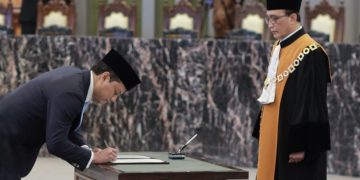 Thomas Djiwandono Dilantik jadi Anggota Dewan Komisioner OJK Ex-officio Kemenkeu