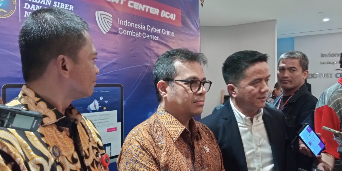 Wamen Komdigi, Nizar Patria