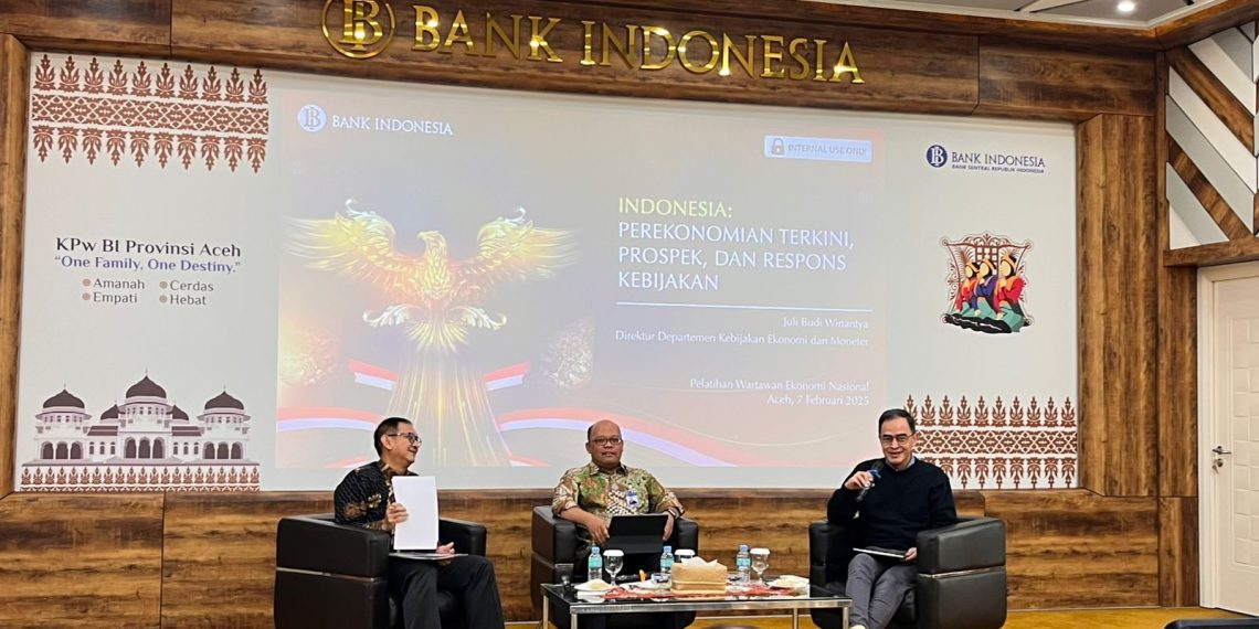 Direktur Departemen Kebijakan Ekonomi dan Moneter BI Juli Budi Winantya