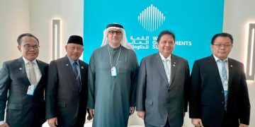 Menteri Koordinator Bidang Perekonomian Airlangga Hartarto bertemu dengan CEO Masdar, Mohamed Jameel Al Ramahi