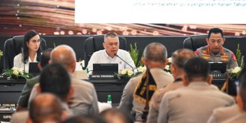 Rapat Koordinasi Lintas Sektoral Kesiapan Angkutan Lebaran 2025 yang dihadiri kementerian dan instansi terkait, di Sekolah Tinggi Ilmu Kepolisian (STIK), Jakarta, Senin (10/3).