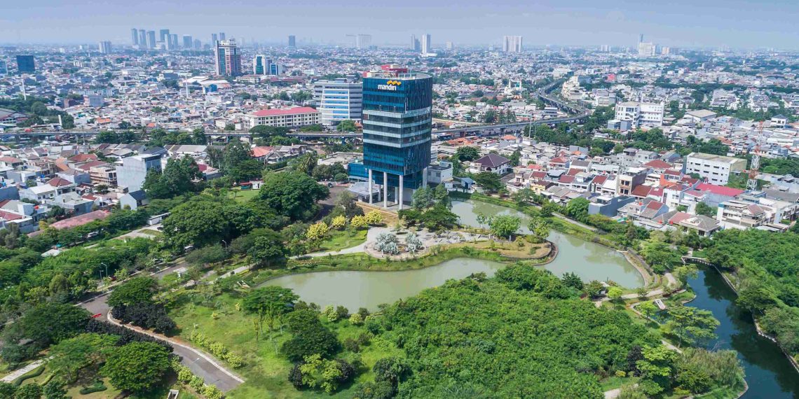 Bank Mandiri Optimalkan Sistem Daur Ulang dan Akses Air Bersih