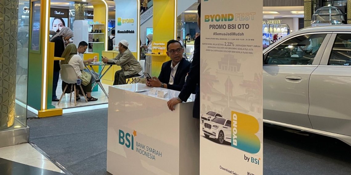 Booth BSI Pameran Otomotif