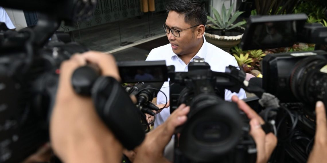 Wakil Menteri Pertanian Sudaryono menyampaikan keterangannya usai bertemu Presiden Prabowo terkait dinamika komunikasi di Istana Kepresidenan Jakarta,