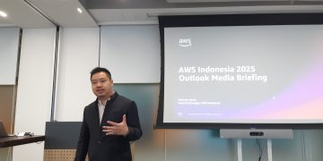 Country Manager AWS Indonesia, Anthony Amni