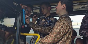 Pengguna aplikasi DANA bisa bayar Transjakarta dengan layanan QRIS Tap