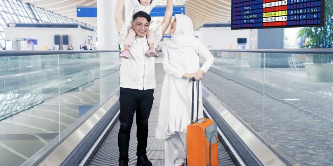 Ilustrasi mudik Lebaran menggunakan moda tiket pesawat terbang