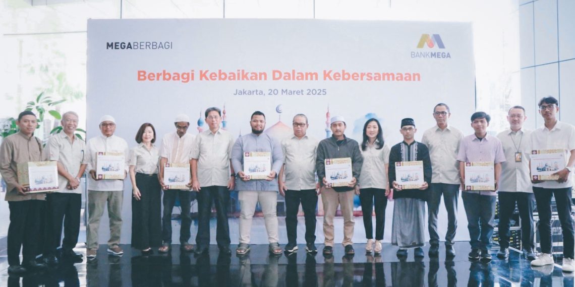 Momentum Ramadhan, Bank Mega Bagikan Paket Sembako