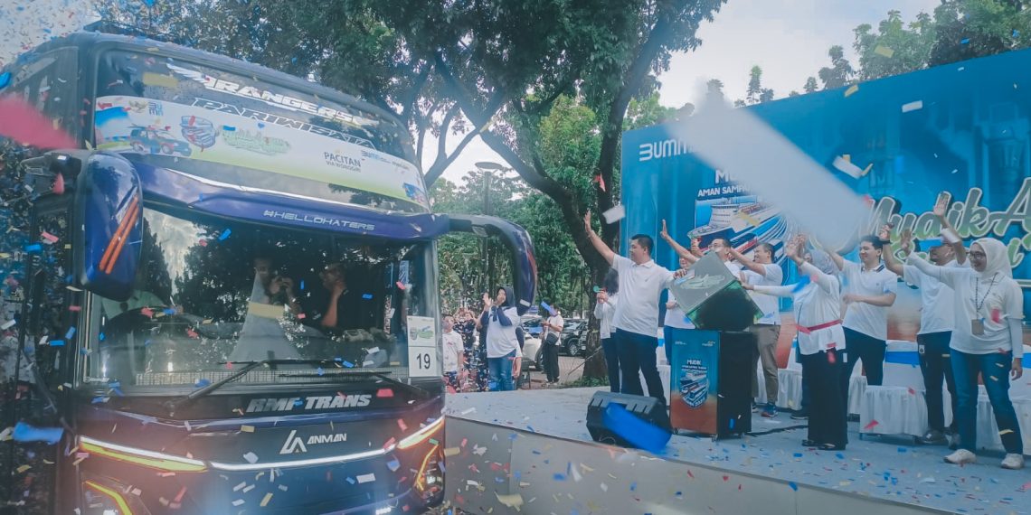 Mudik Aman Sampai Tujuan, Bank Mandiri Berangkatkan 8.500 Pemudik dengan 170 Bus