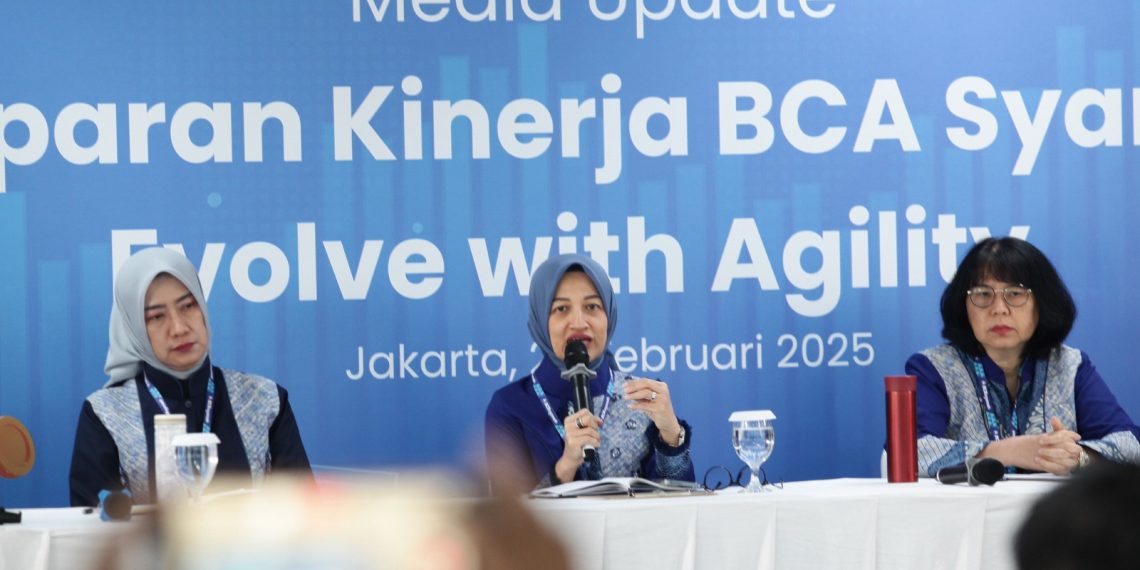 Presiden Direktur BCA Syariah, Yuli Melati Suryaningrum dalam Paparan Kinerja BCA Syariah Februari 2025