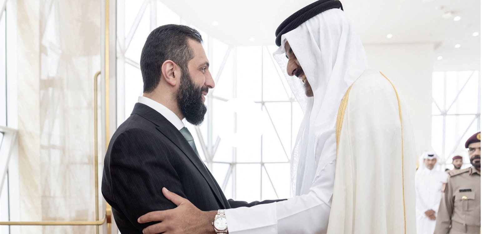 Presiden Sementara Suriah Ahmed al-Sharaa bertemu dengan Pemimpin Qatar di Dhoha (foto: ist)