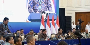 Presiden Prabowo Subianto menghadiri acara Sarasehan Ekonomi yang digelar di Menara Mandiri, Jakarta, pada Selasa, 8 April 2025. Foto: BPMI Setpres