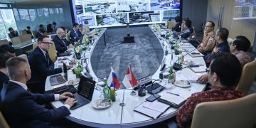 Kunjungan kehormatan Wakil Menteri Pengembangan Digital, Komunikasi dan Komunikasi Massa Federasi Rusia, Andrey Zarenin, di Kantor Kementerian Komdigi, Jakarta Pusat, Selasa (15/04/2025).