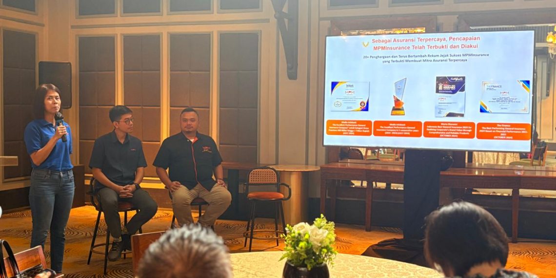 Deputi Direktur Marketing MPMInsurance Poppy Panca