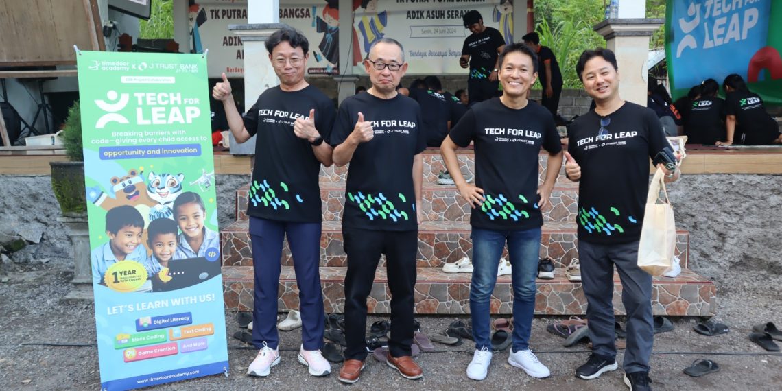 Kolaborasi J Trust Bank dan Timedoor Academy Hadirkan Pendidikan IT yang Inklusif untuk Anak Yatim Piatu dan Dhuafa di Bali