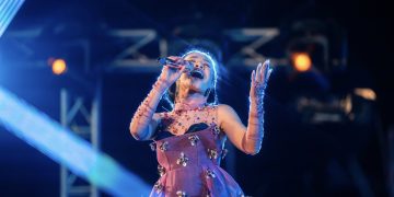 Penyanyi Andien saat tampil apik diatas panggung International Golo Mori Jazz (IGMJ) 2025