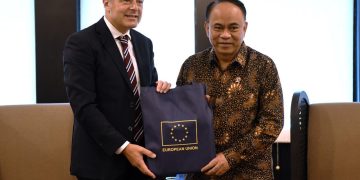 Menkop menerima kunjungan kehormatan Duta Besar Uni Eropa untuk Indonesia, Mr. H.E Denis Chaibi dan delegasi di Jakarta, Jumat (11/4)