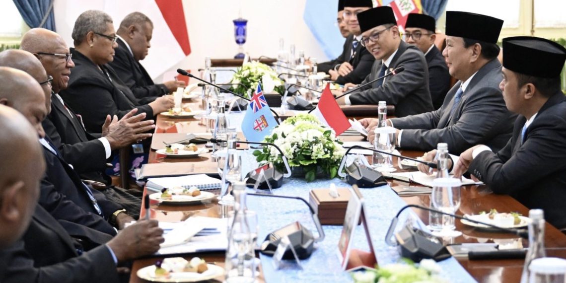 Pertemuan Bilateral antara Presiden Prabowo beserta delegasi dengan Perdana Menteri Republik Fiji beserta delegasi di Istana Merdeka, Jakarta, pada Kamis, 24 April 2025 (Foto: BPMI Setpres)