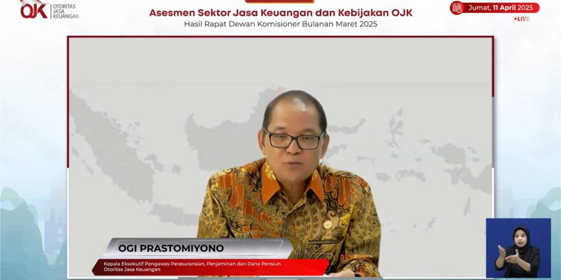 Ogi Prastomiyono - OJK