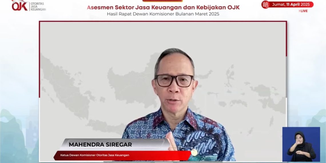 Ketua Dewan Komisioner OJK Mahendra Siregar