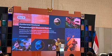 Ketua Dewan Komisioner Otoritas Jasa Keuangan (OJK), Mahendra Siregar