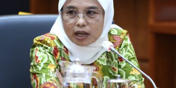 Anggota Komisi IX DPR RI, Neng Eem Marhamah Zulfa Hiz dalam RDP Komisi IX dengan Kepala Badan Gizi Nasional Dan Kepala Badan Pengawas Obat Dan Makanan di Gedung Nusantara I, Senayan, Jakarta, Rabu (21/5/2025). foto : DPR