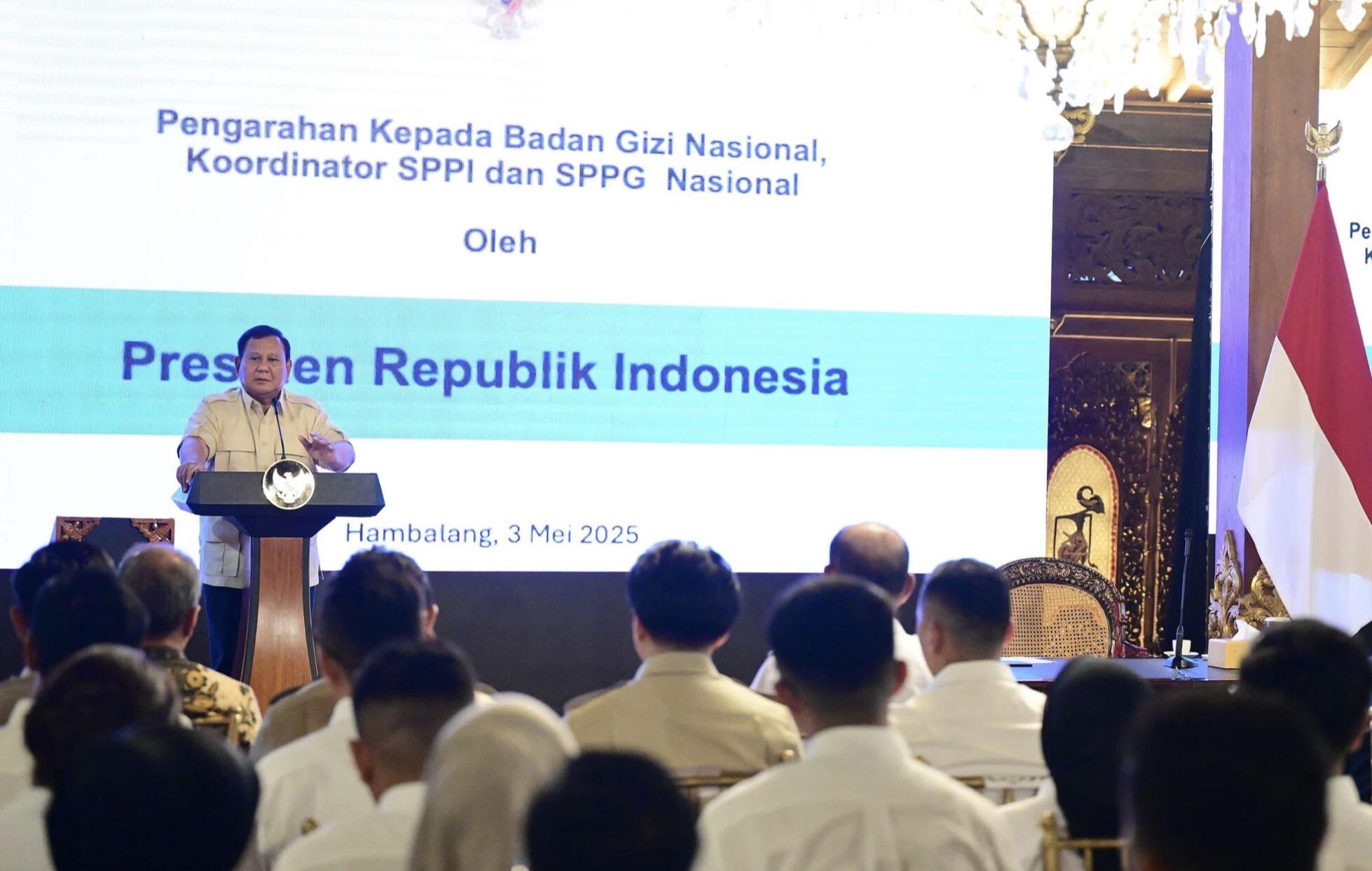 Presiden Prabowo Subianto menggelar rapat bersama jajaran Badan Gizi Nasional di kediaman pribadinya di Hambalang, Bogor, Jawa Barat, pada Sabtu, 3 Mei 2025. (Foto: BPMI Setpres)