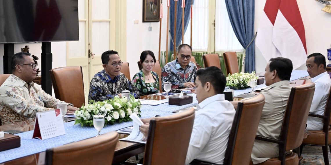 Presiden Prabowo Subianto memanggil jajaran Badan Pengusahaan (BP) Batam di Istana Merdeka, Jakarta, pada Kamis, 22 Mei 2025. (Foto: BPMI Setpres)