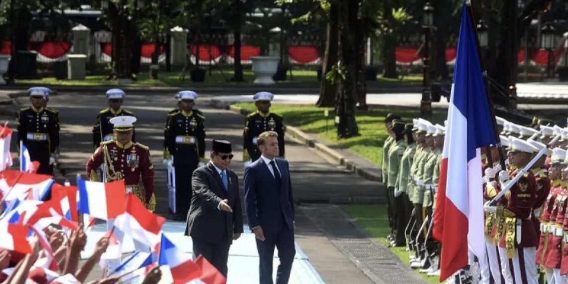 Presiden Prabowo Subianto (kiri) menerima kunjungan Presiden Prancis Emmanuel Macron di Istana Merdeka, Jakarta, Rabu (28/5/2025). Foto : Antara