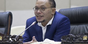 Wakil Ketua Komisi XI DPR RI, M. Hanif Dhakiri (foto:dpr)