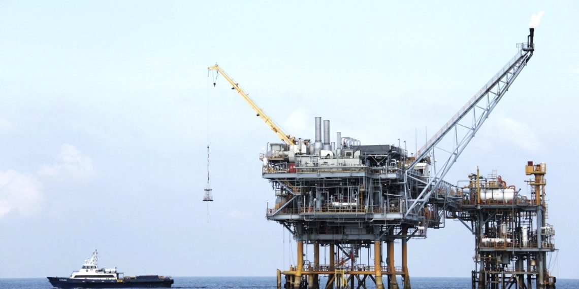 Salah satu lapangan lepas pantai di wilayah kerja Pertamina EP. Sepanjang tahun 2024, Pertamina EP berhasil mencatatkan produksi migas mencapai 205,18 ribu barel setara minyak per hari (MBOEPD).