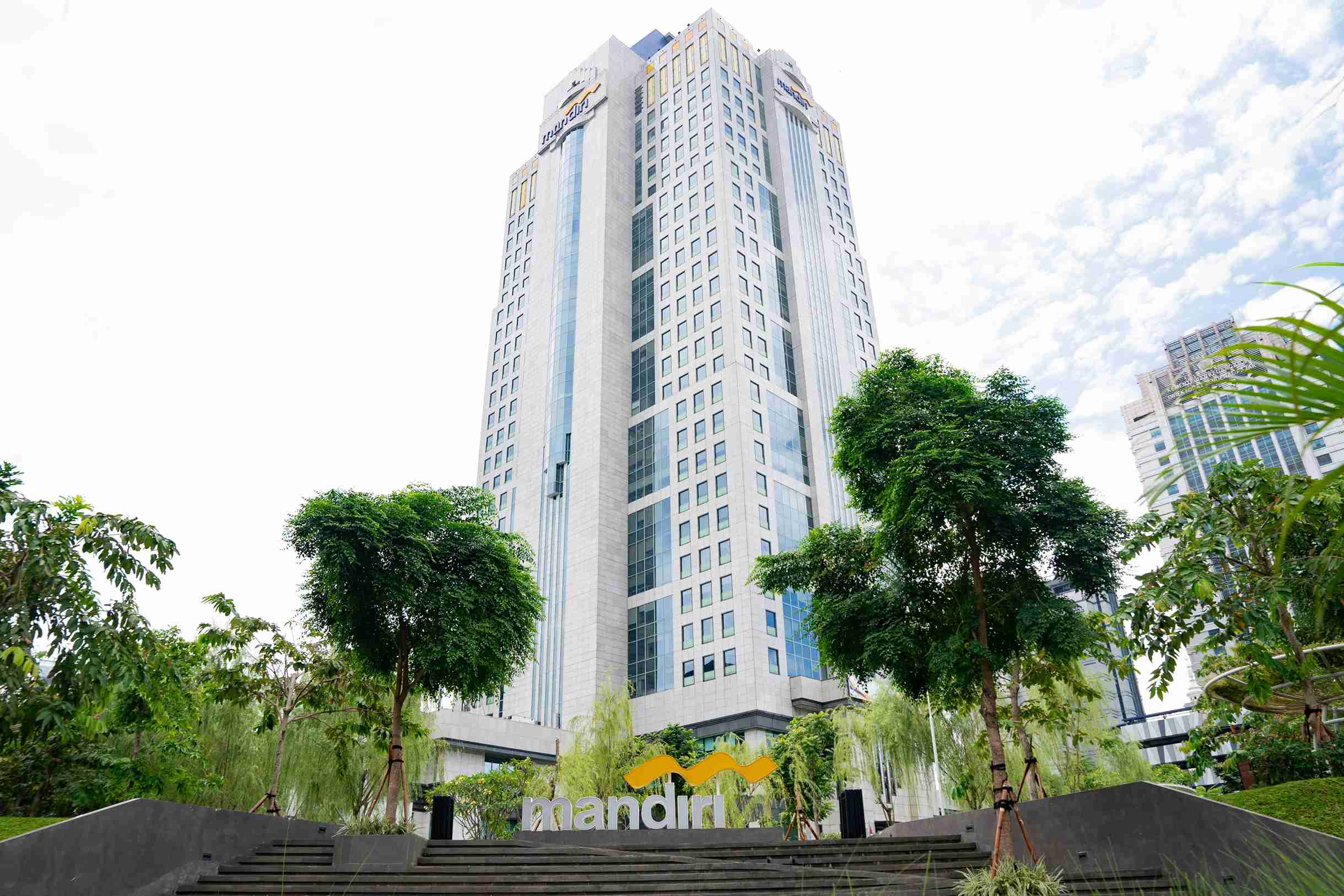 Ilustrasi Gedung Bank Mandiri