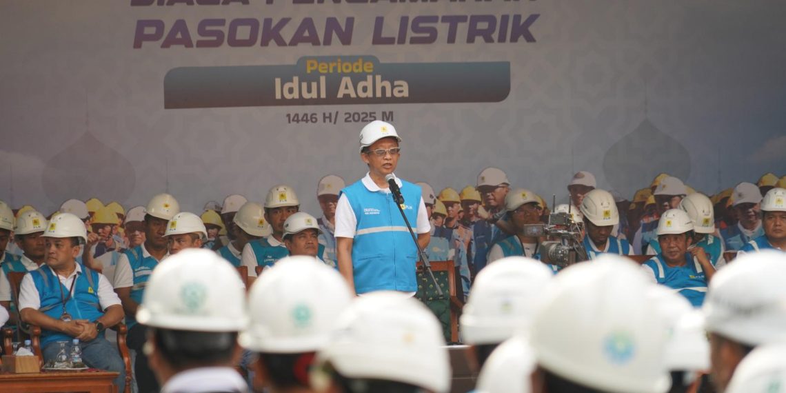 Direktur Distribusi PLN, Adi Priyanto selaku pembina Apel Siaga Pengamanan Pasokan Listrik Iduladha 1446 H menyampaikan bahwa sistem kelistrikan nasional menjelang perayaan Iduladha berada dalam kondisi optimal