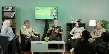 Diskusi “Menakar Kebijakan Industri Sawit Menuju Indonesia Emas 2045”, Senin (16/6).