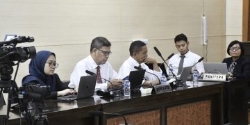 Sidang Majelis KPPU ntuk Perkara Nomorsanksi administratif berupa denda sebesar Rp1 miliar kepada CFM