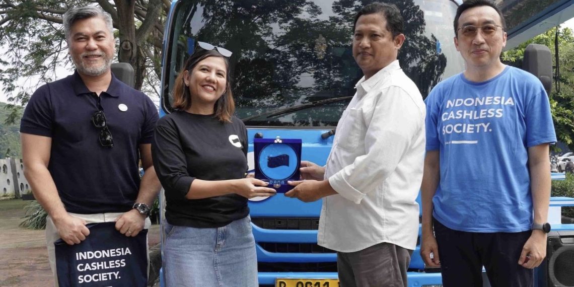 Posko Bantuan Keliling DANA di Taman Banjir Kanal Timur (BKT) pada Kamis (5/6/2025).