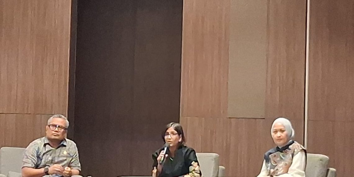 AAJI dan OJK Susun Standar Polis Asuransi usai Putusan MK