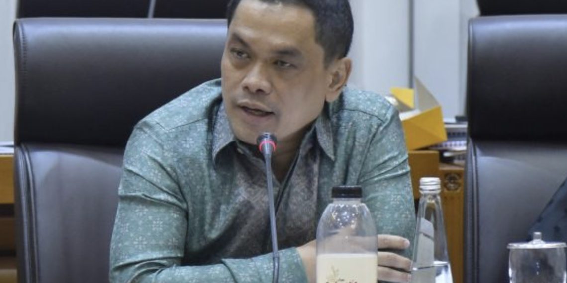 Anggota Komisi XI DPR RI, Charles Meikyansah. Foto: DPR